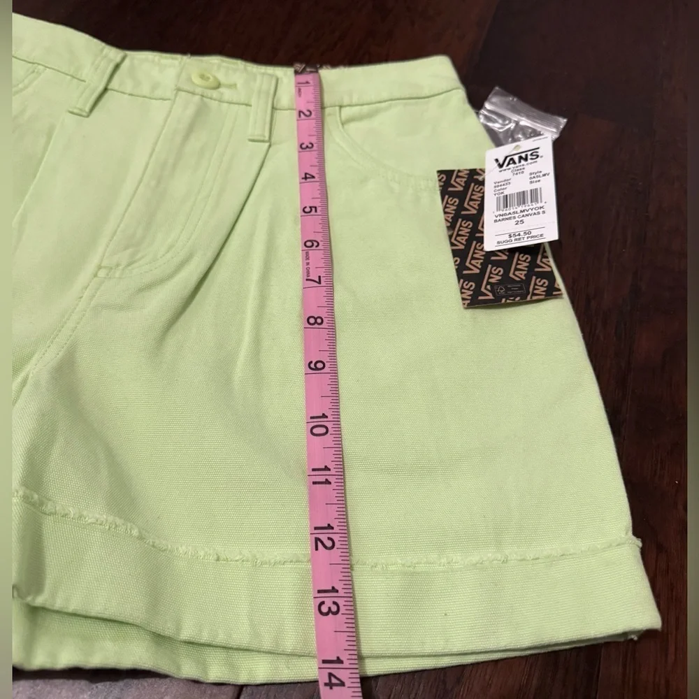 VANS Women's Green Barnes Canvas Cotton Shorts Size 25 MSRP: $54.50 NWT